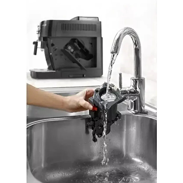 Кофемашина Delonghi Magnifica S ECAM 12.121.B