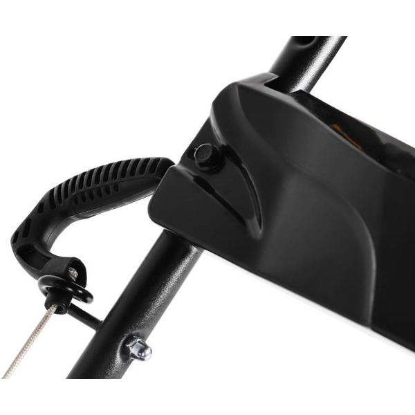 Бензиновая газонокосилка CHAMPION LM4215