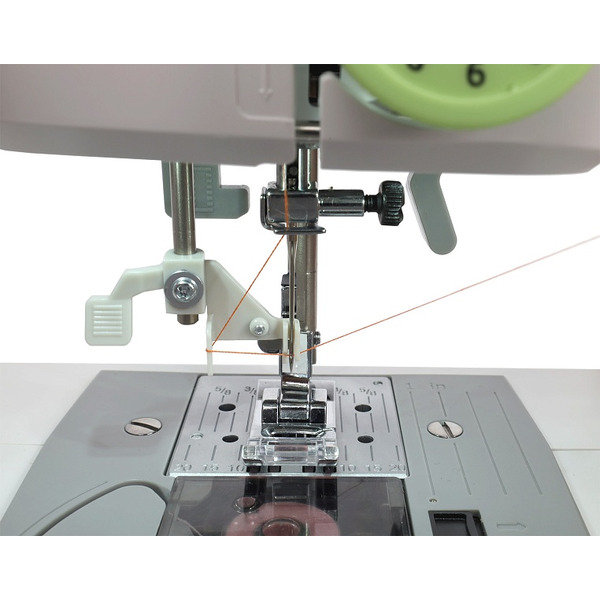 Швейная машина Leader Majestic 250E