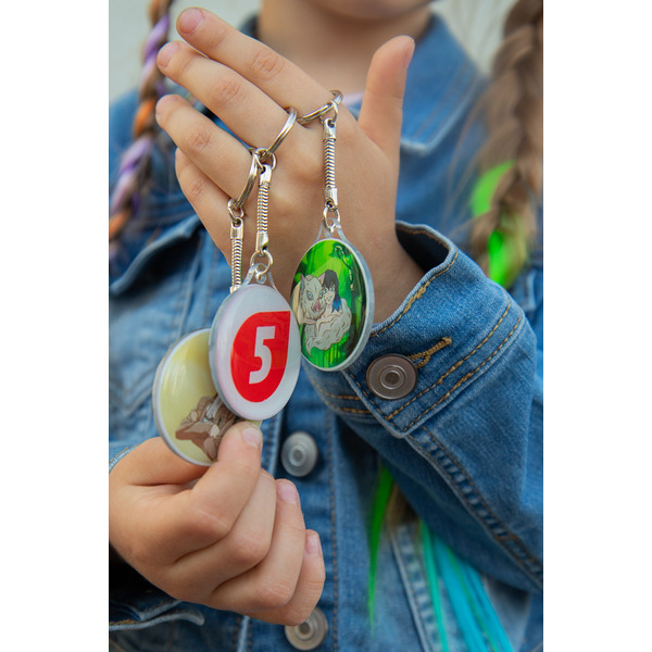 Брелок сувенирный "Дай пять Добру" Капибара с наушниками