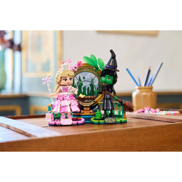 Конструктор LEGO Wicked Эльфаба и Глинда 75682