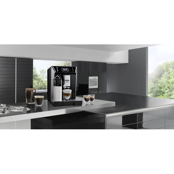 Кофемашина DeLonghi PrimaDonna Class ECAM550.65.SB