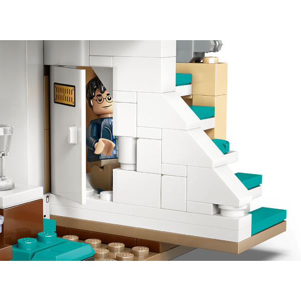 Конструктор LEGO Harry Potter 76451 Тисовая улица: Визит тети Мардж