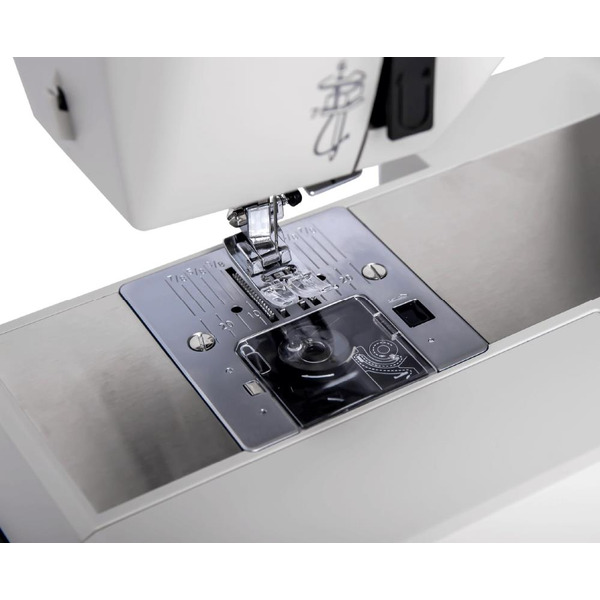 Швейная машина Necchi Q132A