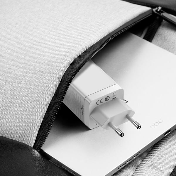 Сетевое зарядное устройство Baseus GaN3 Pro Fast Charger 2C+U 65W CCGP050102 White