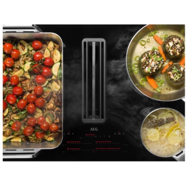 Поверхность индукционная со встроенной вытяжкой AEG CCE84779FB