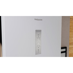 Холодильник-морозильник Hotpoint HT 9201I W O3