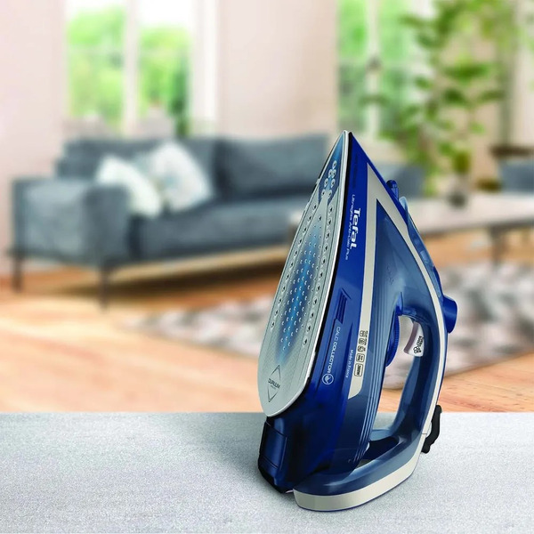 Утюг Tefal ULTRAGLISS NEW FV6830E0