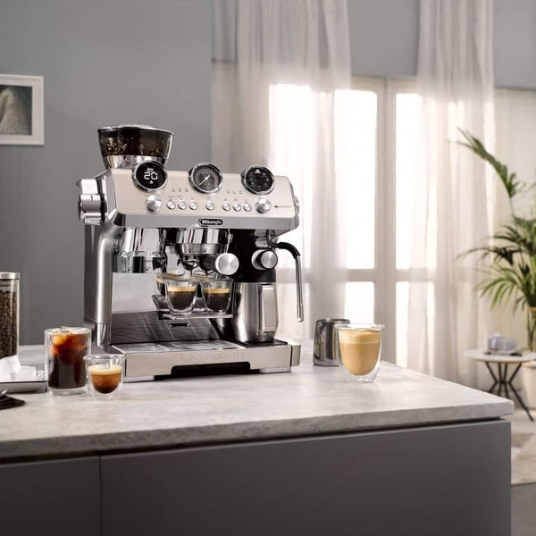 Кофемашина DeLonghi EC9885.M