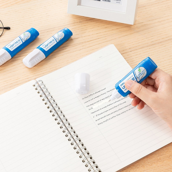 Корректирующий карандаш DELI 39292 10 мл