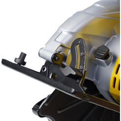 Дисковая пила KOLNER KCS 210/2000 2000Вт