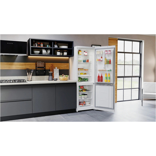 Холодильник Hotpoint-Ariston HTS 5180 W
