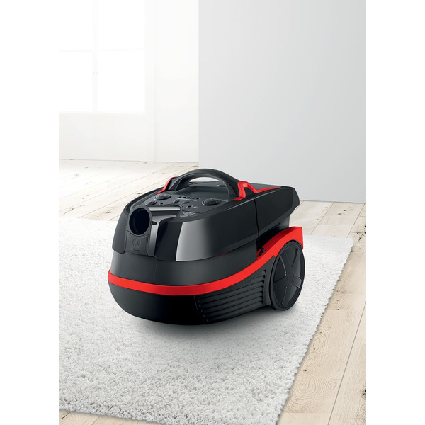 Моющий пылесос Bosch Serie 4 ProPower BWD421POW