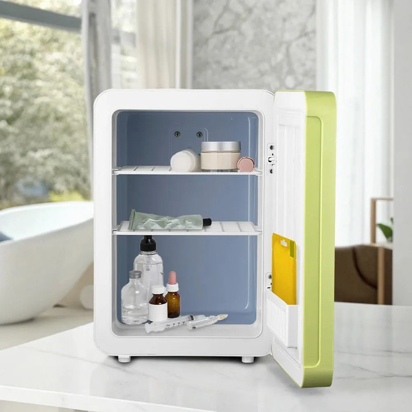 Холодильник для косметики Kitfort КТ-4109