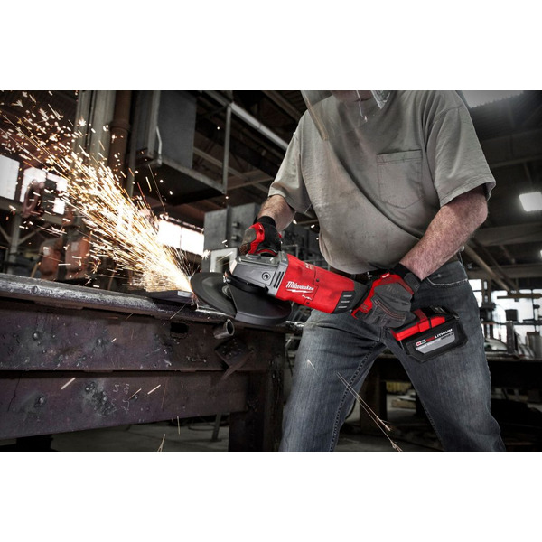 Угловая шлифмашина Milwaukee M18 Fuel FLAG230 XPDB-0С 4933464114 (без АКБ, кейс)