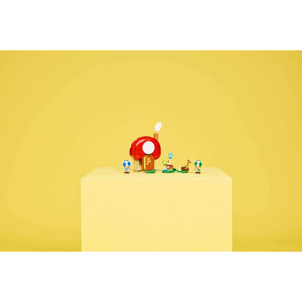 Конструктор Lego Super Mario Вечеринка в доме Жабы 72041