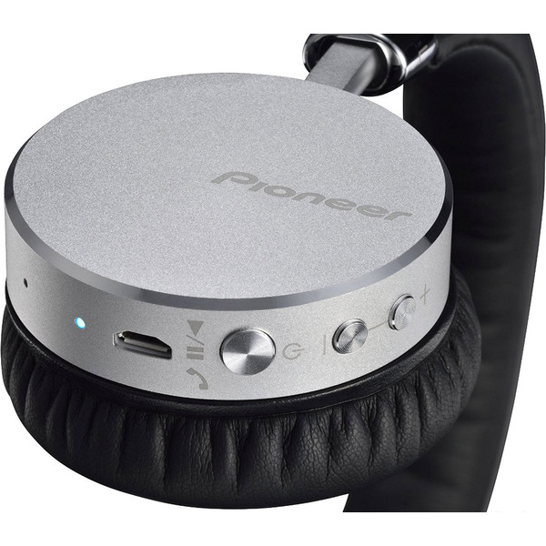 Наушники PIONEER SE-MJ561BT-S