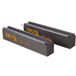 Батарейный модуль DELTA RBM140