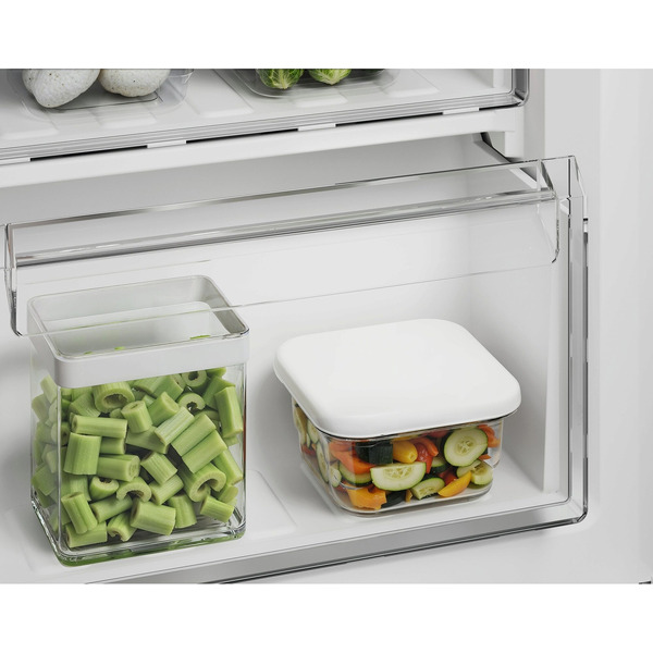 Холодильник Electrolux ENS3SE18S