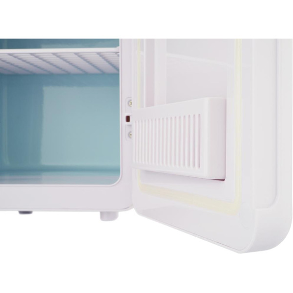 Холодильник для косметики ZUGEL ZCR101