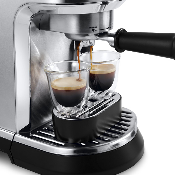 Кофеварка DeLonghi EC950.M