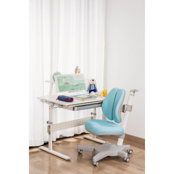 Кресло CACTUS CS-CHR-3604BL (голубой)