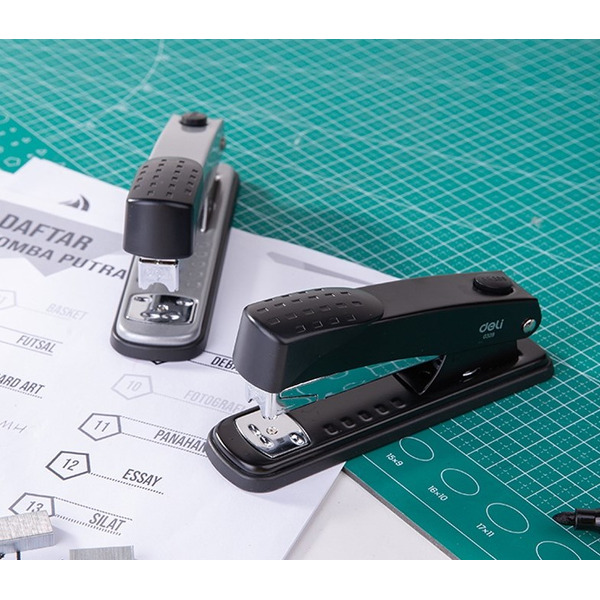 Степлер Deli № 24/6, 26/6 0328 (черный)