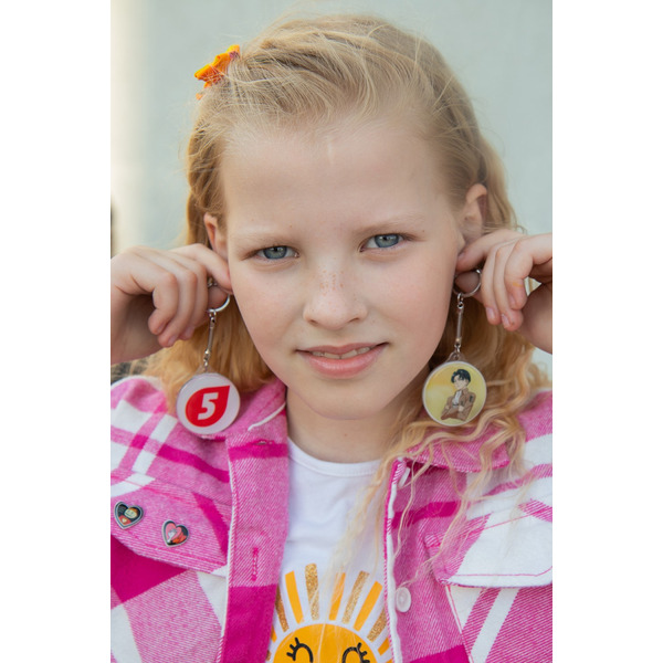 Брелок сувенирный "Дай пять Добру" Капибара обнимает стирку