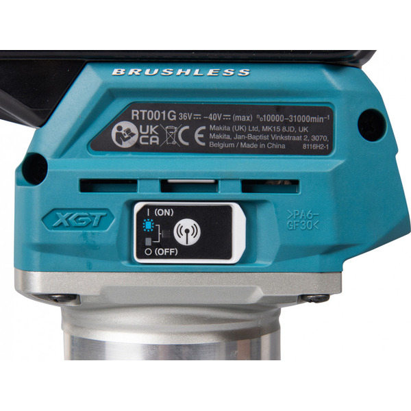 Фрезер Makita RT001GZ19 (без АКБ)