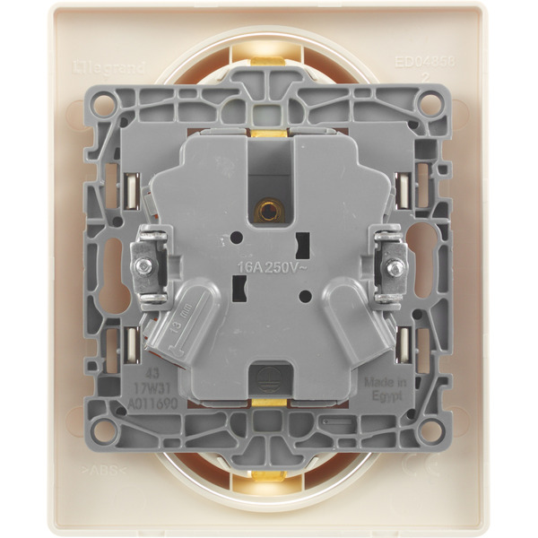 Розетка Legrand Etika 672323