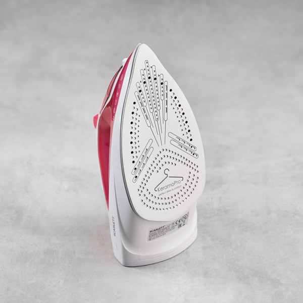 Утюг Scarlett SC-SI30K56