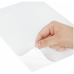 Этикетка самоклеящаяся STAFF 115173