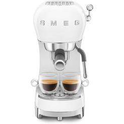 Рожковая кофеварка Smeg ECF02WHEU