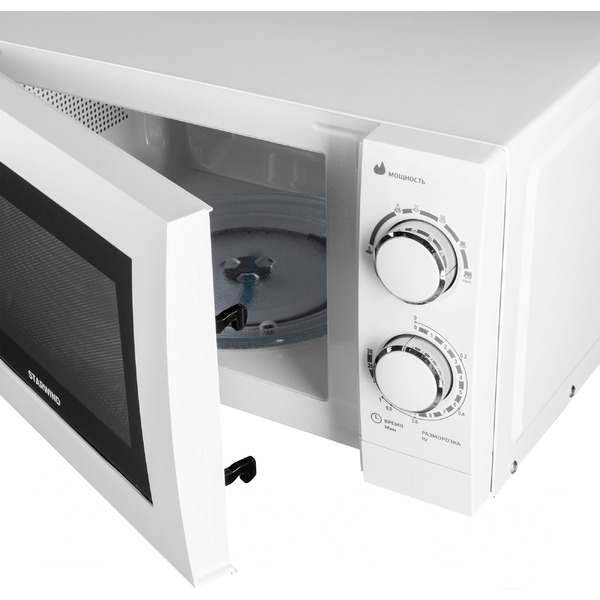 Микроволновая печь StarWind SMW3820