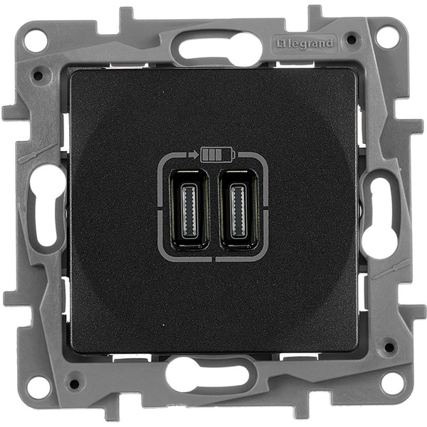 Розетка Legrand Etika 672635