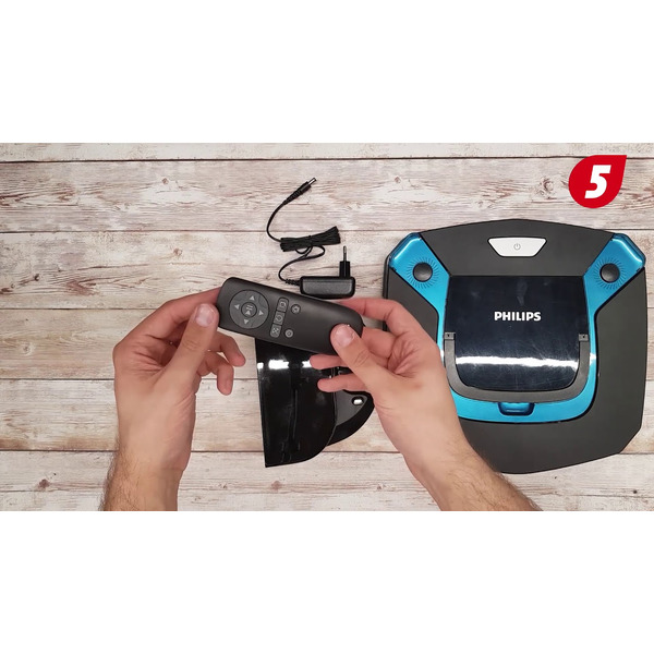 Робот-пылесос PHILIPS FC8794/01