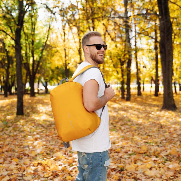 Рюкзак для ноутбука XD DESIGN Bobby Soft P705.798 (желтый)