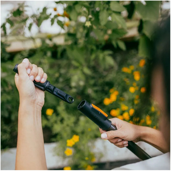 Адаптер OneClick для насадок QuikFit Fiskars 1080703