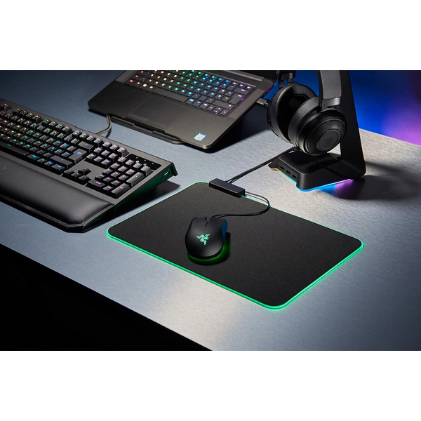 Коврик для мыши Razer Goliathus Chroma (RZ02-02500100-R3M1)
