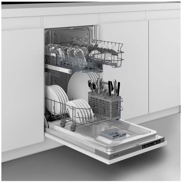 Встраиваемая посудомоечная машина Hotpoint HIS 1C69
