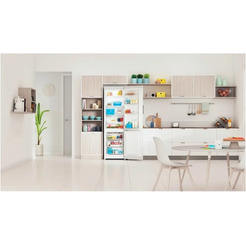 Холодильник Indesit ITR 5200 W