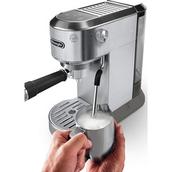 Кофеварка Delonghi EC890.M