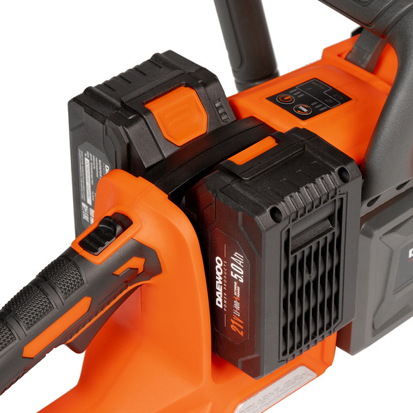 Аккумуляторная пила Daewoo Power DACS 1642Li Set