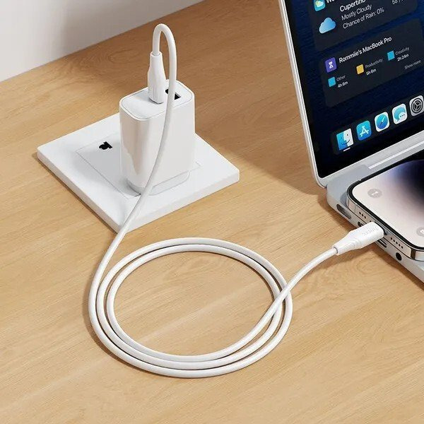 Зарядный кабель Hoco X124 Bien PD27W Lightning (белый)