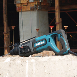 Перфоратор Makita HR2475