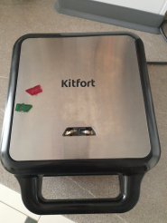 Вафельница 