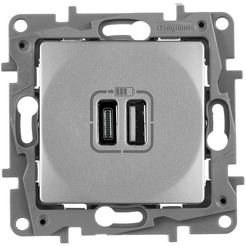 Розетка Legrand Etika 672436