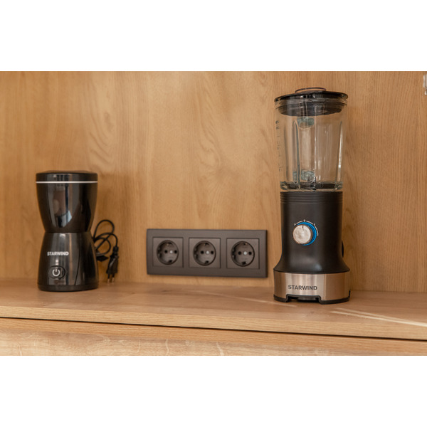 Кофемолка Starwind SGP8426 (черный)