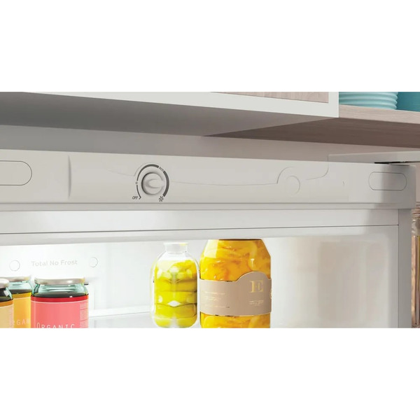 Холодильник Indesit ITR 4200 W