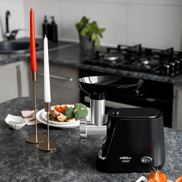 Мясорубка Aresa AR-2104